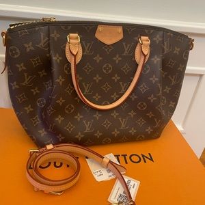 Authentic Louis Vuitton Turenne mm